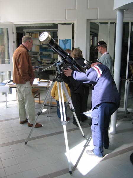 Avoimet ovet Tuorlan observatoriolla 15/5/2004