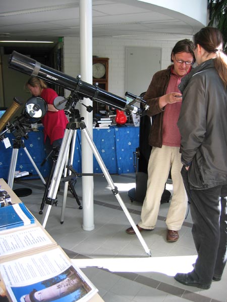 Avoimet ovet Tuorlan observatoriolla 15/5/2004