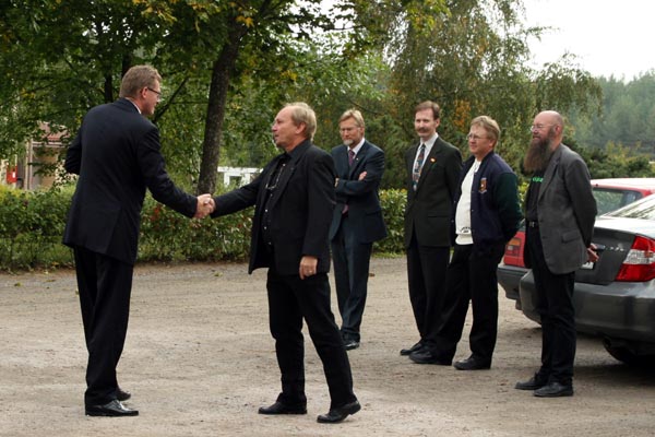 P&auml;&auml;ministeri Vanhasen vierailu Tuorlan observatoriolla 18/09/2006