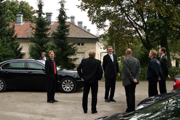 P&auml;&auml;ministeri Vanhasen vierailu Tuorlan observatoriolla 18/09/2006