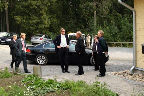 P&auml;&auml;ministeri Vanhasen vierailu Tuorlan observatoriolla 18/09/2006