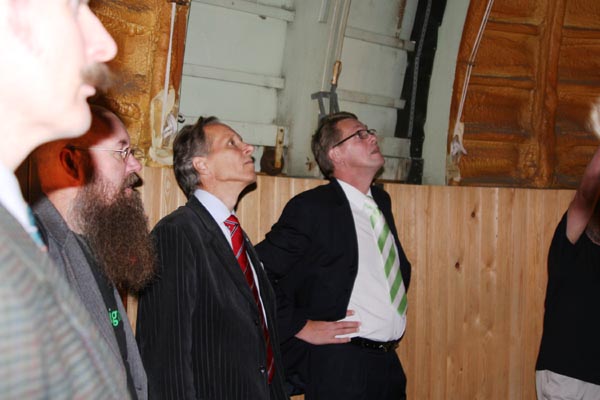 P&auml;&auml;ministeri Vanhasen vierailu Tuorlan observatoriolla 18/09/2006