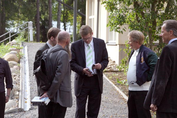 P&auml;&auml;ministeri Vanhasen vierailu Tuorlan observatoriolla 18/09/2006
