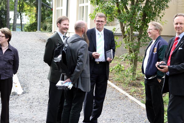 P&auml;&auml;ministeri Vanhasen vierailu Tuorlan observatoriolla 18/09/2006